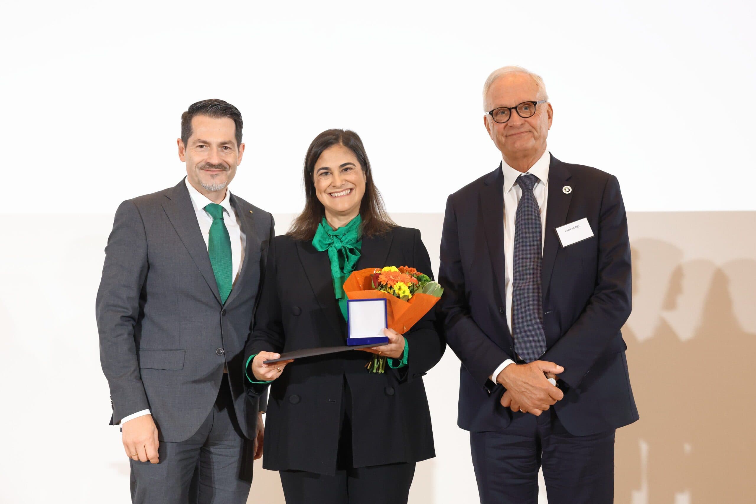 Elena Bou receives the inaugural Nobel Sustainability Trust Award